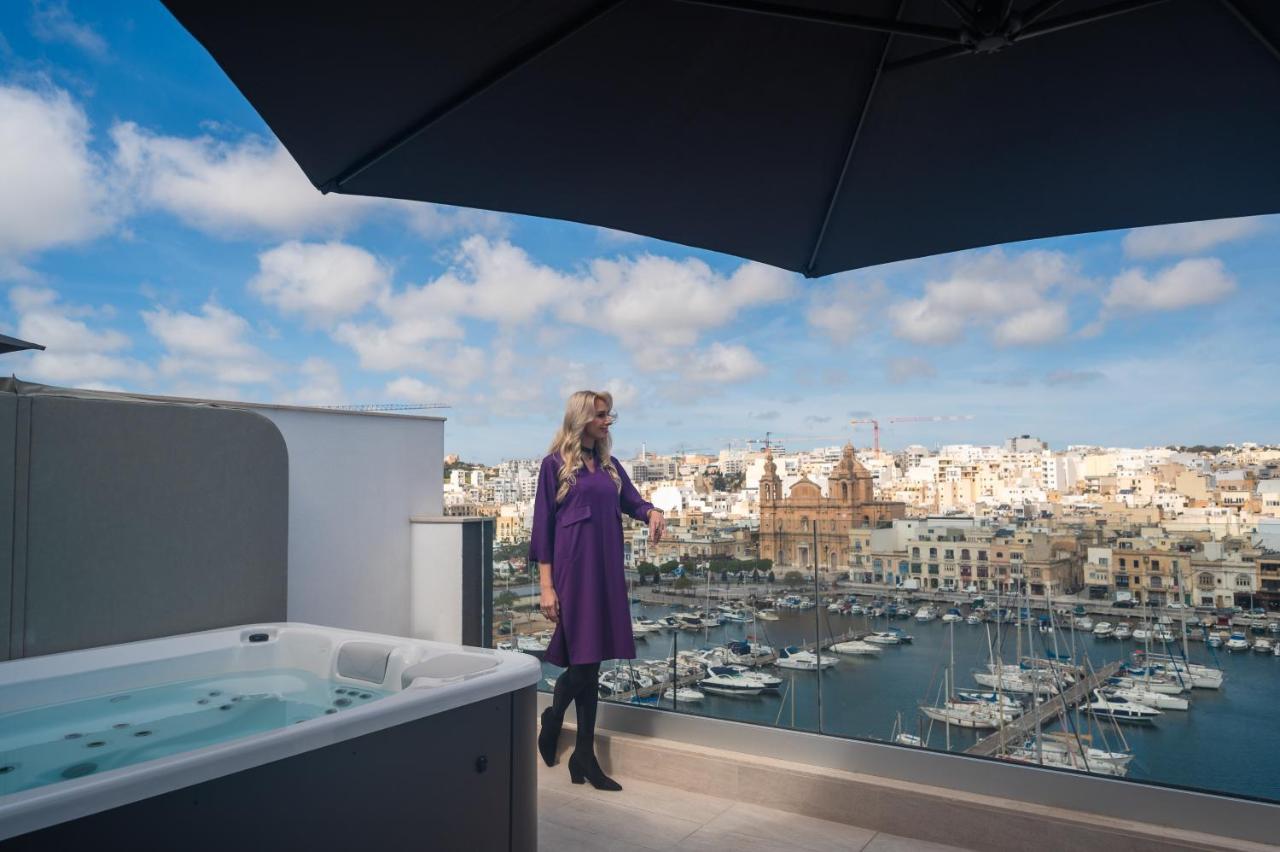 The Address Seafront Suites With Hot Tub Pietà エクステリア 写真