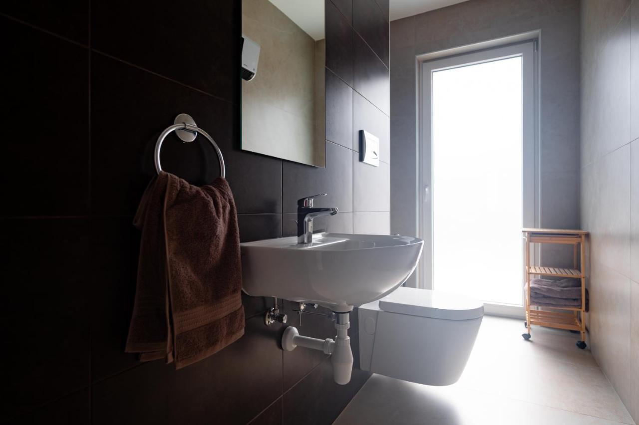 The Address Seafront Suites With Hot Tub Pietà エクステリア 写真